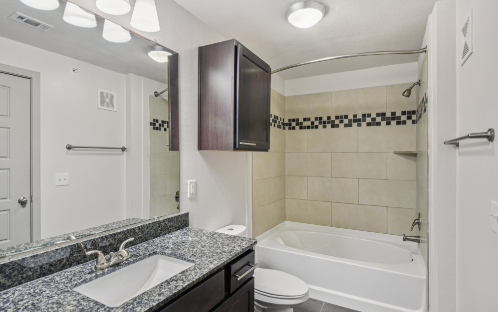 S3 - Studio floorplan layout with 1 bathroom and 682 square feet (Bath
, 3D)