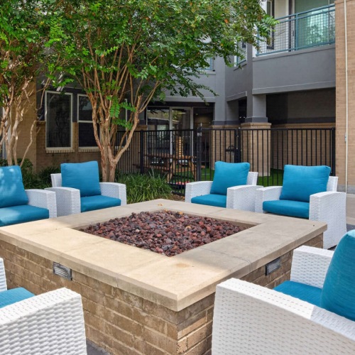 outdoor chairs around fire pit
