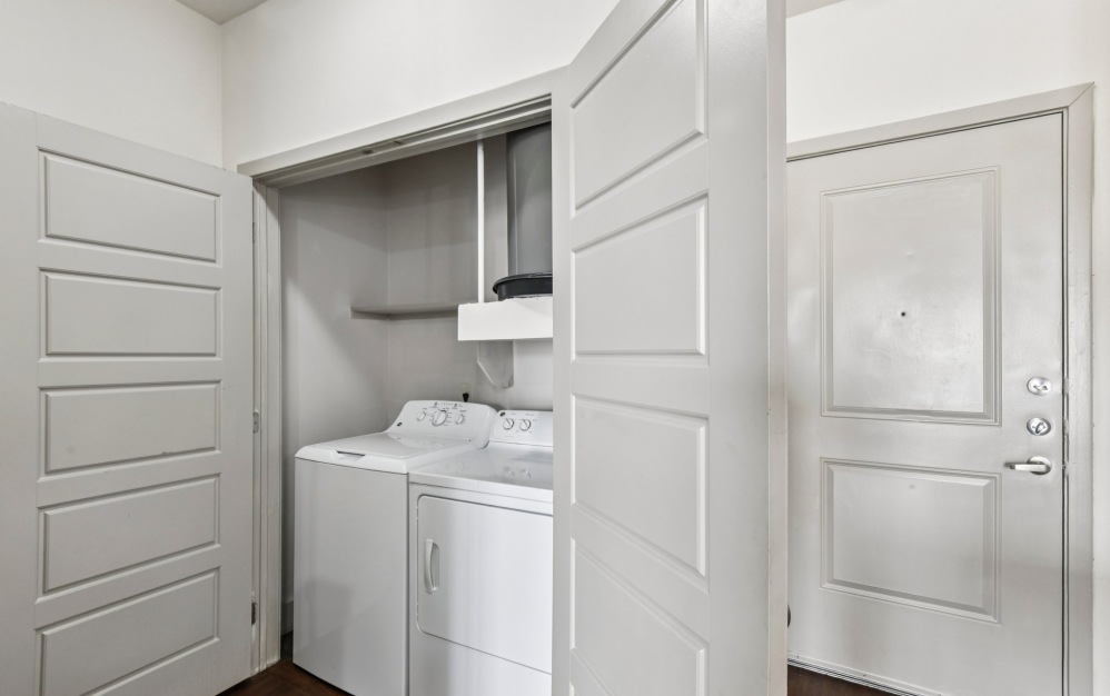 A12 - 1 bedroom floorplan layout with 1 bathroom and 898 square feet (Washer/Dryer
, 2D)